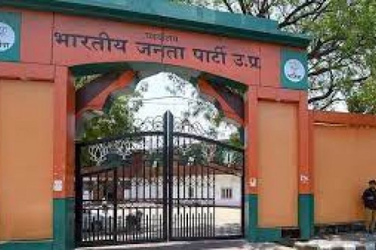 image_750x500_61f54a9d4480e Top BJP generals Amit Shah, Yogi turn foot soldiers to win UP