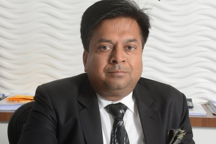 image_750x500_62831dcf567bb We started world’s first feed e-commerce portal: Amit Saraogi