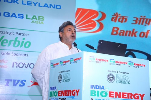 Farmer Manish Bharti siad that farmers need better economic incentives for organic farming.