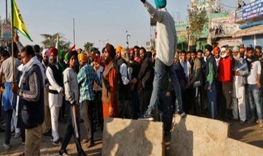 SKM letter to PM lays down charter of demands