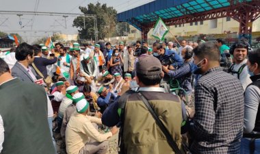 The heat of political and economic loss of the farmers’ movement