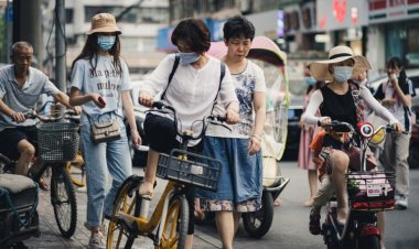 Economic recovery under threat amid surging COVID cases and lagging vaccination in poorer countries