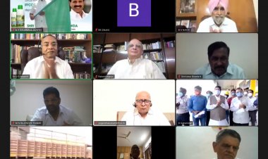 DV Sadananda Gowda flags off Nano Urea dispatch to Karnataka