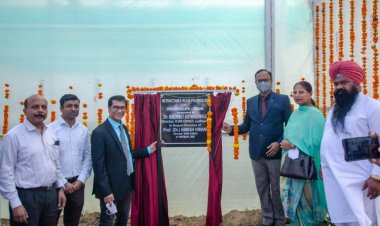 Retractable-roof polyhouse to give better crop protection, higher yields