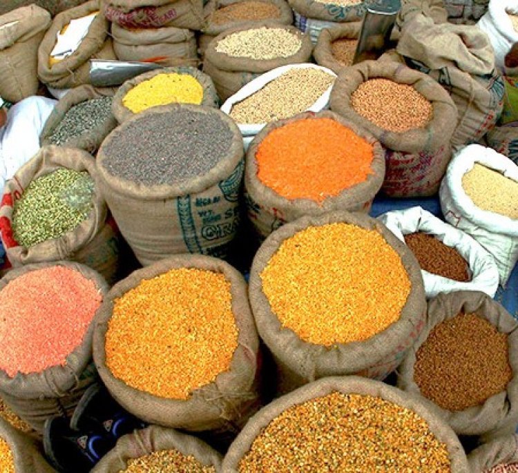 Govt imposes stock limits on tur, urad  till October to check hoarding and price rise