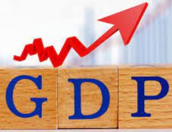 Despite Oil Shock and Geopolitical Tensions IMF Raises India's Growth Projections