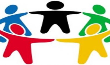 Food system management through cooperatives