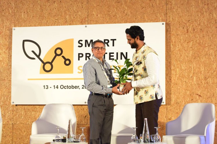 Start-ups backed by MS Dhoni, Anushka-Virat congregate at the Smart Protein Summit 2022 in New Delhi