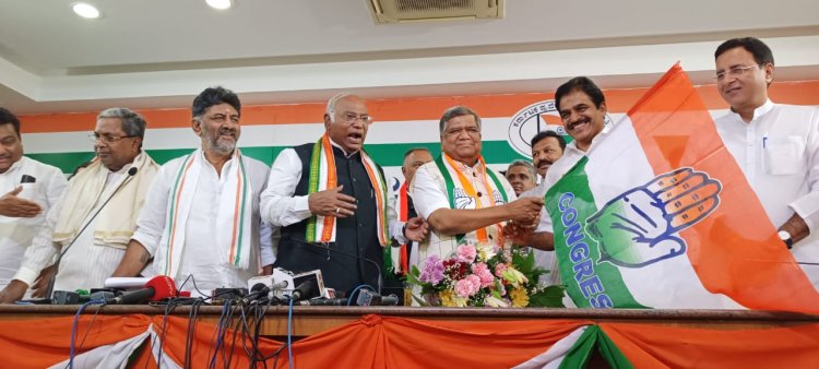 Karnataka Assembly polls: Shettar shuns BJP, embraces Cong