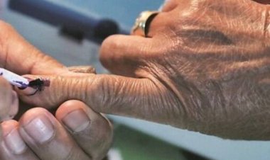 Battle of ballots begins in Karnataka