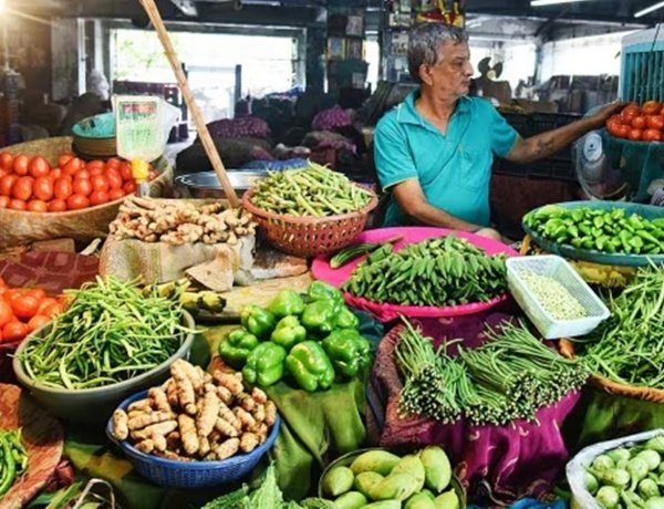 Retail Inflation Hits 13-Month High in April as Food Prices Rise