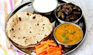 Tomato price drop keeps thali cost low in August, veg and non-veg thalis become cheaper