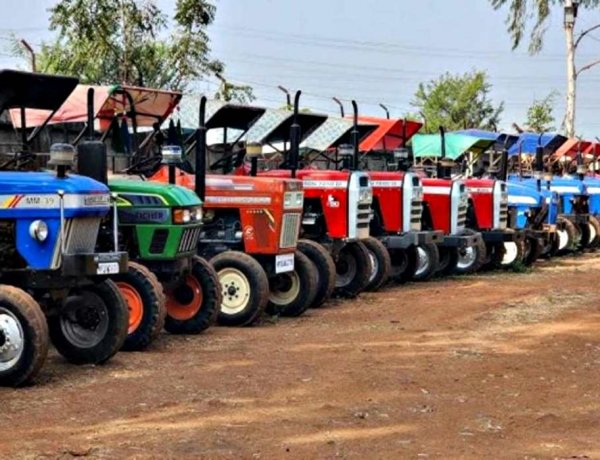 Tractor Sales, Production Cross One Million in 11 Months, What’s Fueling the Booming Tractor Market?