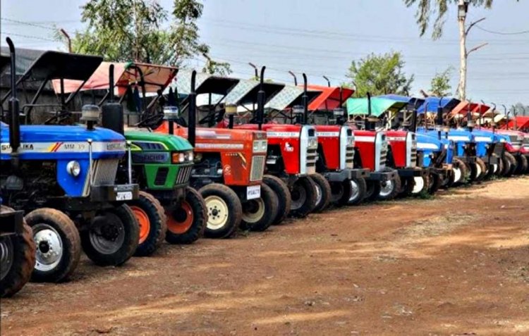 Tractor sales dip 11.38 percent in August, John Deere and Sonalika sees growth