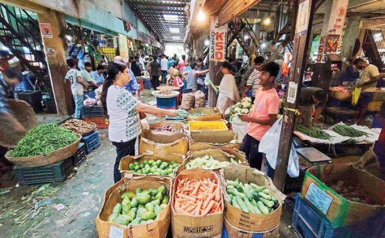 Wholesale price inflation rises to a 4-month high of 2.36 pc as food prices spike