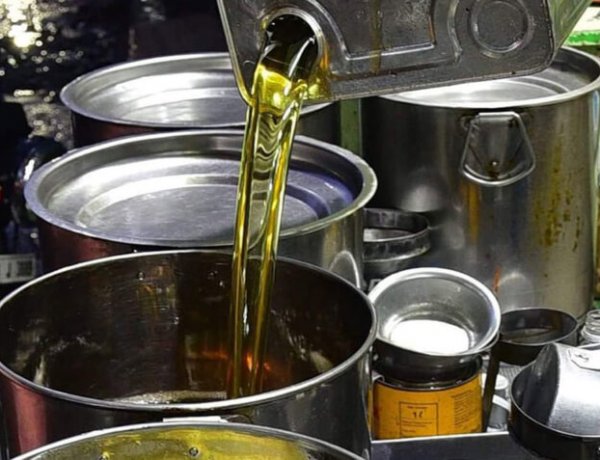 Maharashtra Bans Sale of Loose Edible Oil, Packaging and Labelling Made Mandatory Summary