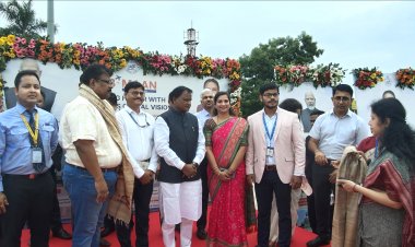 CM Flags Off First Mango Export to Abu Dhabi,  Balangir Leads Odisha’s Global Agri-Push