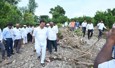 Flood Fury Ravages Maharashtra: 33 Districts Reeling as Farmers Await Urgent Relief