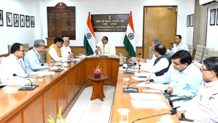Shivraj Singh Chouhan Calls for Strengthening KVKs and Effective Redressal of Farmers’ Complaints
