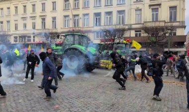 EU Delays Mercosur Trade Deal Amid Fiery Farmer Protests in Brussels