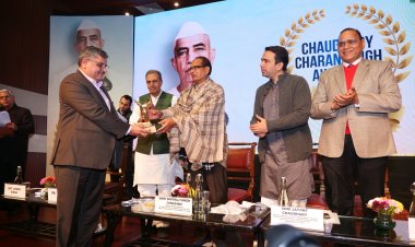 Kisan Trust Hosts ‘Chaudhary Charan Singh Awards 2025’; Harvir Singh Conferred with Kalam Ratna