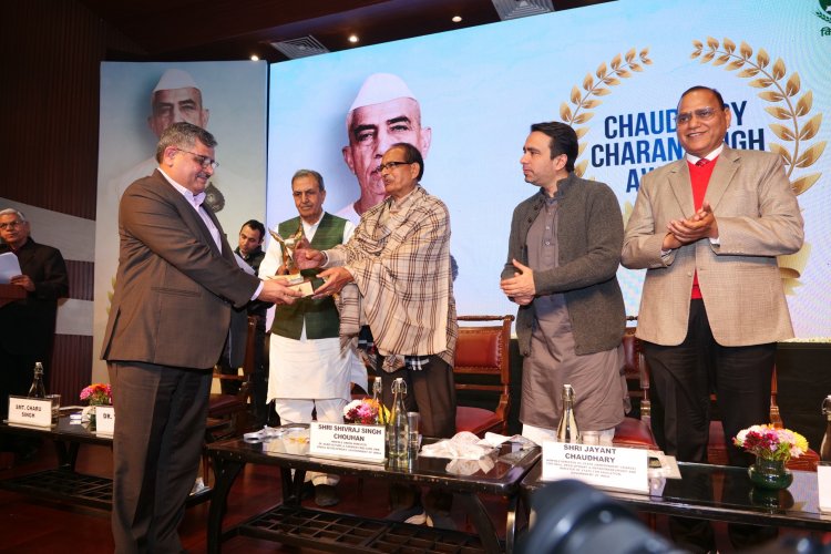 Kisan Trust Hosts ‘Chaudhary Charan Singh Awards 2025’; Harvir Singh Conferred with Kalam Ratna