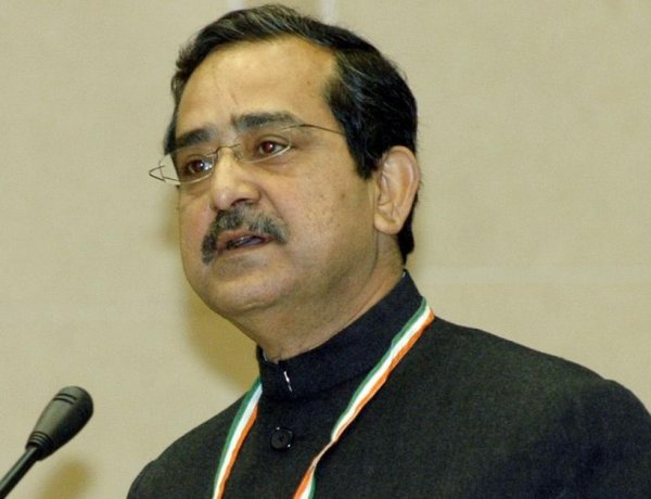 PM Re-constitutes NITI Aayog, Former CEA Ashok Kumar Lahiri to Become Next Vice-Chairperson