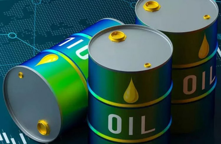 Oil Surges Past $100 as US Moves to Blockade Hormuz, Global Energy Markets on Edge