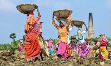 Unemployment Rises in April, Rural India Faces Job Crisis As Well As Labour Participation Rate