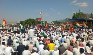 Onion Farmers Protest Over Prices, Blocked Mumbai-Agra Highway in Nashik