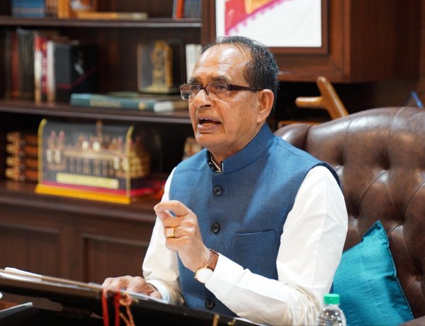 Shivraj Singh Chouhan Orders Expert Task Force to Tackle Litchi Stink Bug Crisis in Bihar
