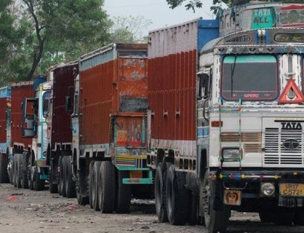 Three Day Transport Strike Begins in Delhi-NCR Against ECC Hike, Rising CNG Prices