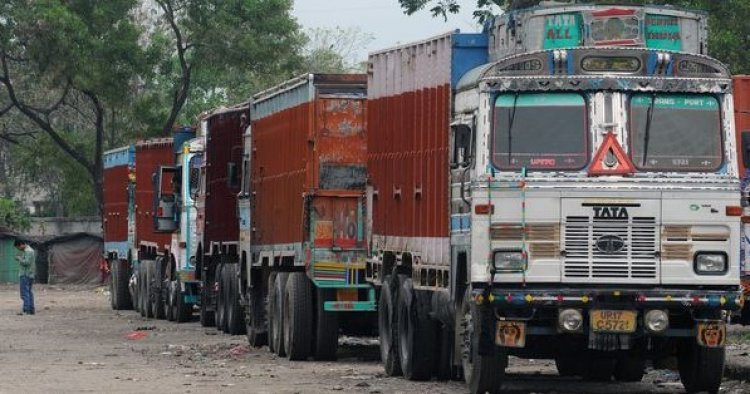 Three Day Transport Strike Begins in Delhi-NCR Against ECC Hike, Rising CNG Prices