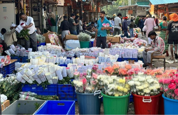 Six Years After Redevelopment Promise, Ghazipur Flower Mandi Awaits Modernisation Amid Mounting Challenges