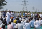 Gujarat Hikes Compensation for Farmers Amid Protests Against Power Transmission Lines