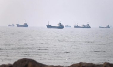 Brent Crude Jumps 10% in a Week as Iran-US Conflict Disrupts Hormuz Shipping; Trump Says US Will ‘Run’ the Strait