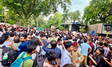 Youth March from Jantar Mantar to Parliament Sparks Clashes; Police Use Batons and Tear Gas, Protest Reverberates in Parliament
