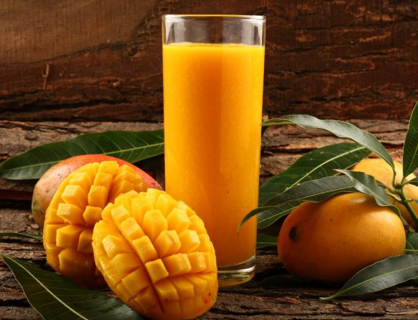Panel Recommends Mandatory 22-25% Mango Pulp in Drinks, Higher GST on Low-Pulp Beverages to Boost Farmers' Income