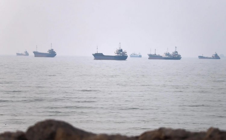 Brent Crude Jumps 10% in a Week as Iran-US Conflict Disrupts Hormuz Shipping; Trump Says US Will ‘Run’ the Strait