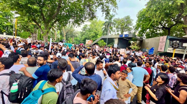 Youth March from Jantar Mantar to Parliament Sparks Clashes; Police Use Batons and Tear Gas, Protest Reverberates in Parliament