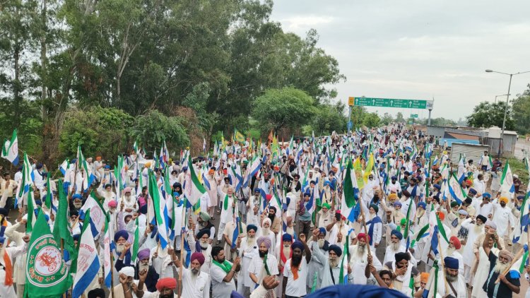 Farmers March Towards Delhi to Protest Proposed India-US Trade Deal; Police Stop Protesters at Borders, Detain Leaders