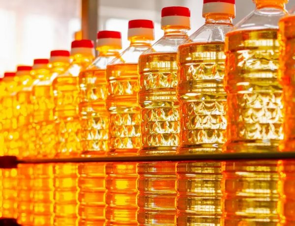 Govt Cuts Edible Oil Import Duties; Industry Sees Scope for Lower Retail Prices