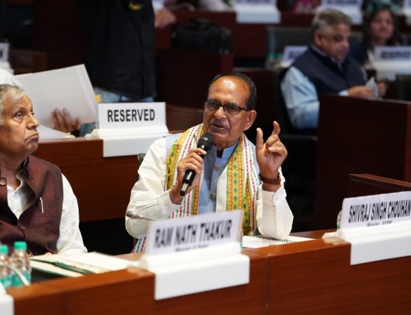 Chouhan Calls for ‘Team Agriculture’ to Make India a Global Food Basket, ‘Khet Bachao Abhiyan’ From October 22