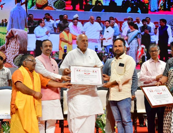 Uttar Pradesh Sets 30 Lakh Tonne Increase in Rabi Output, Rs 600 crore Subsidy for Seeds