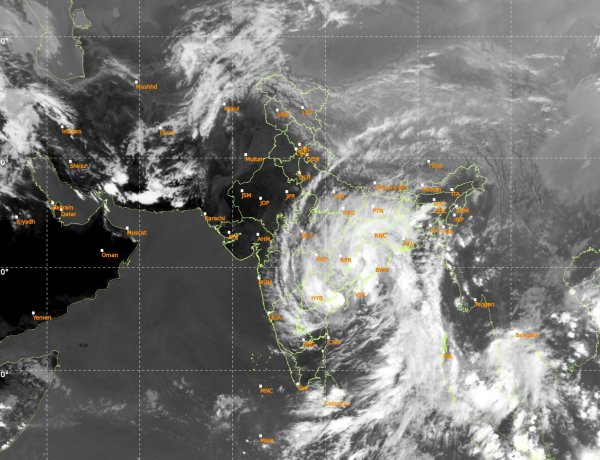 Cyclone Arnab Threatens Kharif Harvest as Heavy Rain Raises Crop Loss Fears